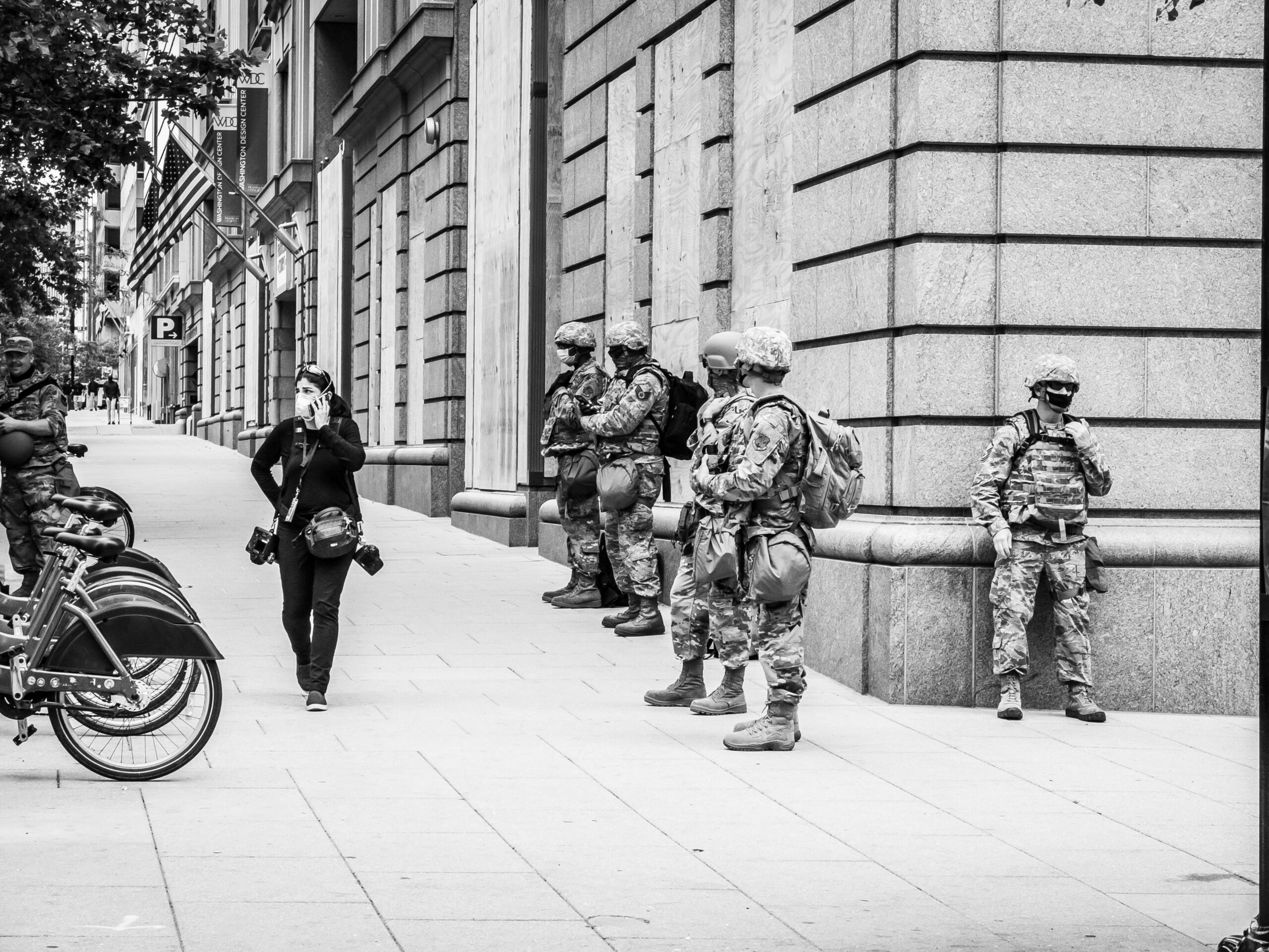 Photo of soldiers on DC street