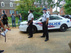 Photo of MPD at Mayor Bowser's house.